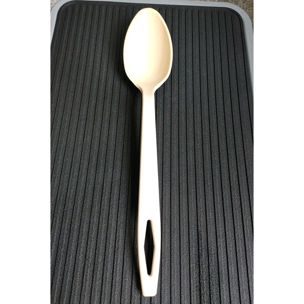 VTG Tailor Made Almond Plastic Nylon Serving Spoon Elroy WI USA MCM Taylor 11.5